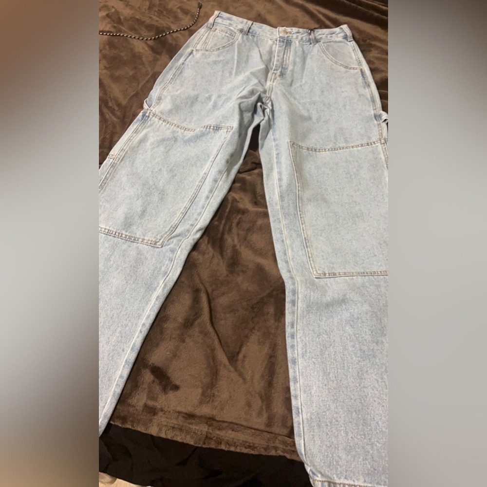 High‎ rise cargo jeans